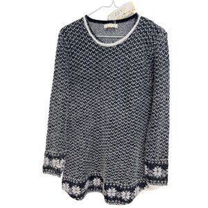 #1101 ZEVA NWT Fuzzy Soft Pullover Sweater Womens Navy&White